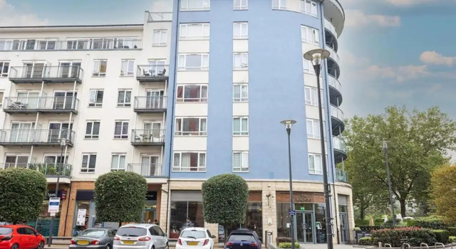 Excellent 2-bed Apartment in Colindale, London, Забронировать Апартаменты/квартира Отели Большого Лондона с парковкой, Парковка
