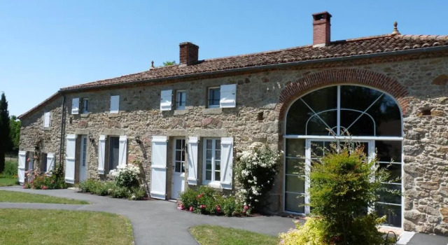 Logis de La Bénétière, Забронировать Отель Трез-Ван Замок Пюи-дю-Фу