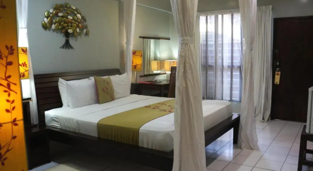 Номер Standard с красивым видом из окна Raintree Lodge