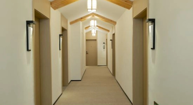 Mid Mountain and White Homestay (Bei Scenic Area Hub Store), Prenota Hotel Hotel a Yanbian con parcheggio, Parcheggio