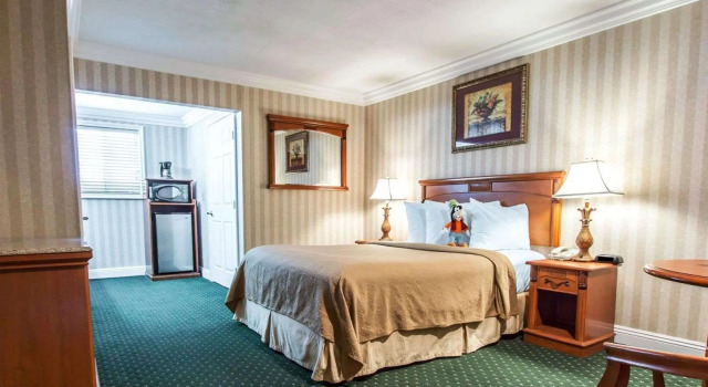 Двухместный номер Standard Quality Inn & Suites Anaheim Maingate