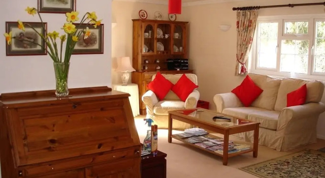 Leworthy Farmhouse Bed and Breakfast, Book Hotel Holsworthy Devon