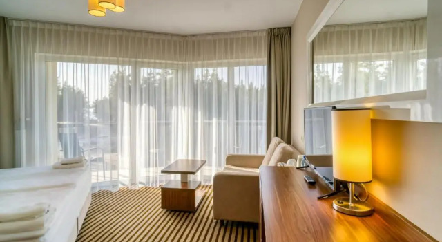 Hotel White, Book Resort Krynica Morska 