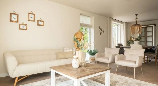 New Thatched Villa Near the Beach, Reserva ahora Villa Hoteles en Islas Frisias con aparcamiento, Aparcamiento