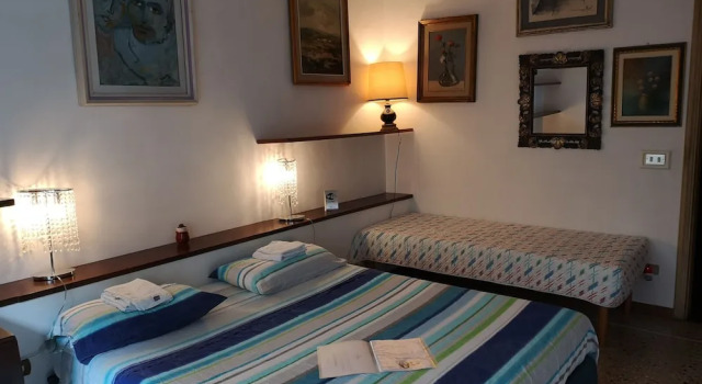 B&B Wanderlust, Забронировать Отель «постель и завтрак» Отели Пизы с завтраком, рядом с Кладбище Кампосанто, Завтраки