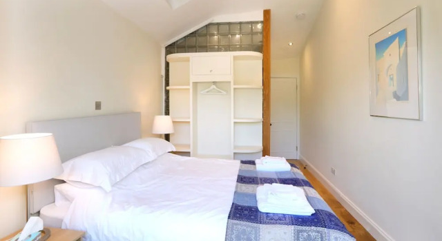 Unique Apartment with Patio, Забронировать Апартаменты/квартира Апартаменты Эдинбурга, рядом с St George's West Church, Апартаменты/квартира
