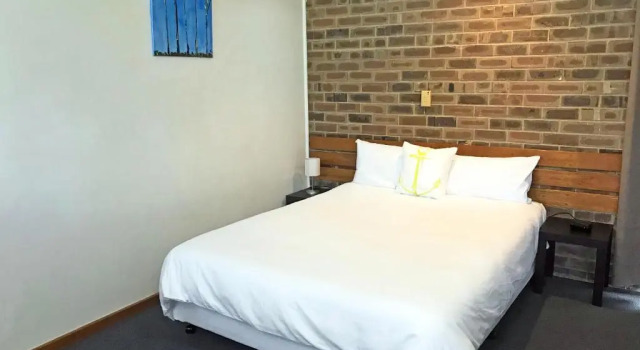 Семейный номер Standard Lake Albert Motel