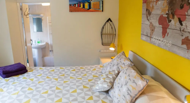 Hamilton Lodge - Cottage sleeps 8, Забронировать Отель Фишгард Пембрукшир