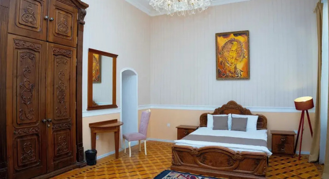 Трёхместный номер Comfort с балконом Khatai Royal Hotel