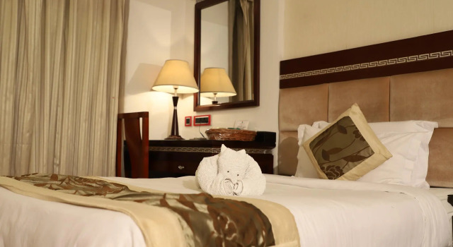 Republic Hotel, Rezervovat Hotel Hotely v Bangalore s parkováním, Parkování