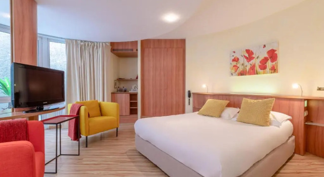 Номер Comfort Auberge du Poids Public Logis Hotel