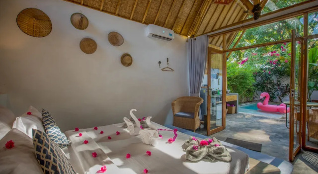 Sea Breeze Villas - Gili Air, Lombok, Book Hotel Hotels in Lombok with Parking, Parking