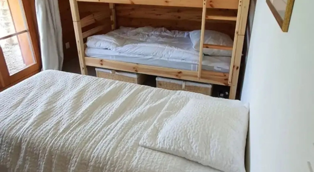 Chalet in Les Masses With ski Storage, Prenota Chalet Hotel a Canton Vallese con parcheggio, Parcheggio