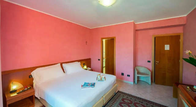 Двухместный номер Standard с видом на озеро Hotel San Gerolamo
