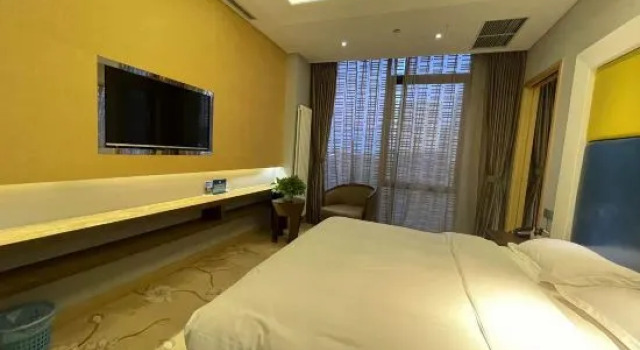 Люкс Jiaheng Tongxin Hotel (Beijing Daxing Biomedical Base Subway Station)