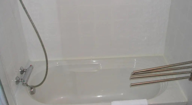 Четырёхместный номер Standard Hôtel Alexandra Centre Ville-Nausicaa