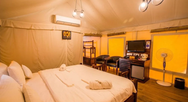 Royal Land Luxury AC Tent