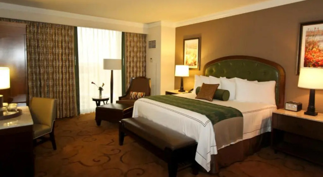 Четырёхместный номер Luxury L'Auberge Casino Resort Lake Charles