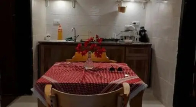 Апартаменты Cozy 2 bedrooms apartment in Jabal Lwebdeh