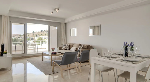 Апартаменты Deluxe с 2 комнатами с балконом Apartamentos de Lujo Marbella – PlanB4All