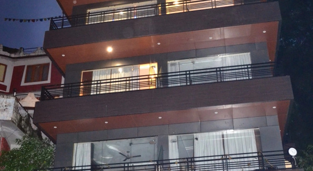 Номер Standard King Castle Mcleodganj-centrally heated and air cooled- Near MALL Road