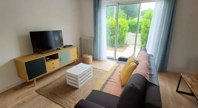 House 90 M With Pool And Garden, Забронировать Отель Отели Бассен-д'Аркашон с парковкой, Парковка