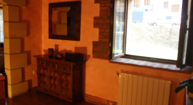 Casa Rural Reserva Saja-Besaya, Забронировать Отель Отели Кантабрия с парковкой, Парковка
