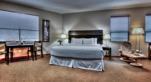 Люкс Podollan Inn & Spa - Grande Prairie