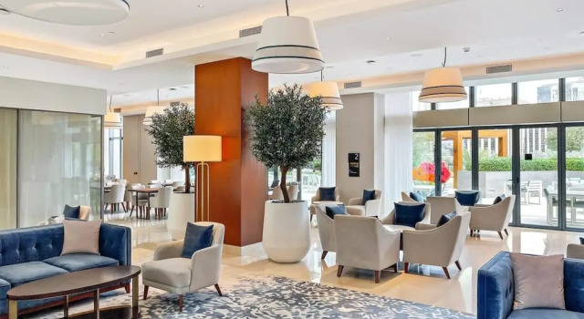Luxurious 3-bedroom Apartment Facing Burj Khalifa in The Address Dubai Opera, Забронировать Апартаменты/квартира Дубай Эмират Дубай, рядом с Дубайский аквариум