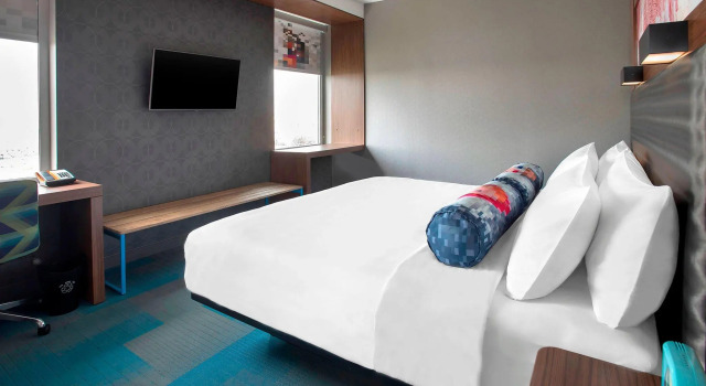 Двухместный номер Standard Aloft by Marriott Buffalo Airport