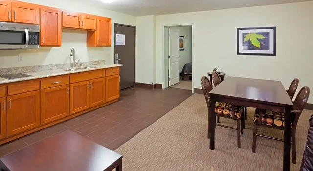 Люкс Fargo Inn and Suites