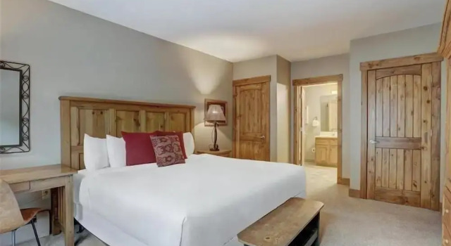 Jackpine Lodge 2 Bedroom Condo