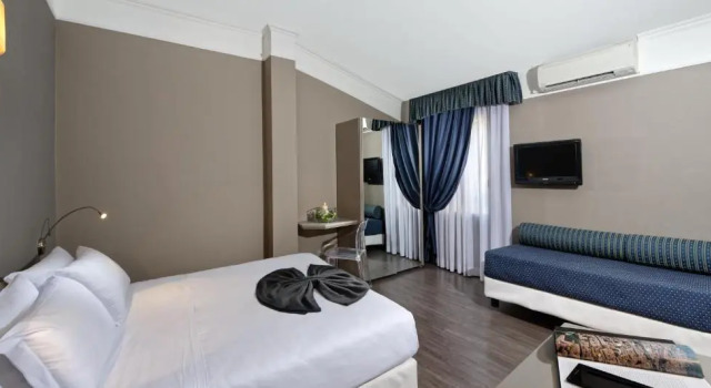 Трёхместный номер Standard Hotel Metropolitan