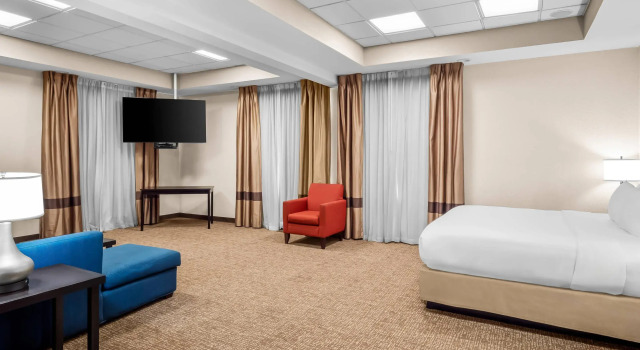 Двухместный люкс Comfort Inn & Suites