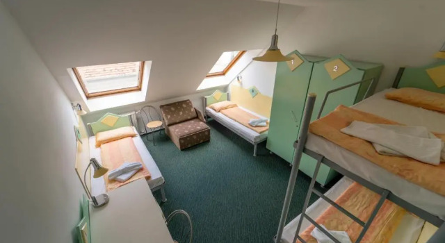 Кровать в общем номере (женский номер) MP Hostel Budapest