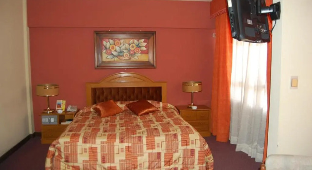 Suite Cesars Plaza Hotel