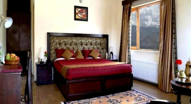 TIH Hotel Royal Palace, Забронировать Отель Отели Джамму и Кашмира с парковкой, Парковка