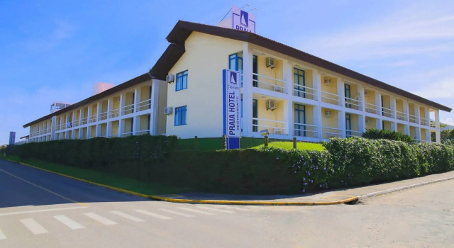 Praia Hotel Imbituba, Забронировать Отель Отели в центре Имбитуба, в центре