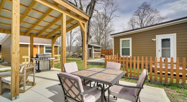 Коттедж Explore Cades Cove & Smoky Mtns! Restored Cabin