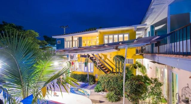 Surf House Hua Hin, Varaa Hotelli SPA-hotellit kohteessa Central Thailand, SPA