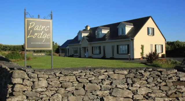Pairc Lodge, Book Hotel Hotels in Clare with Parking, Parking