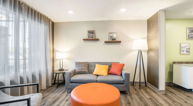 WoodSpring Suites Colton, Забронировать Отель Колтон 