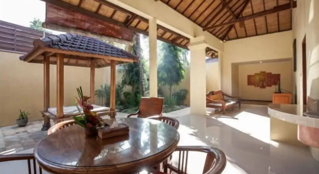 Вилла PB - Villa 4 - 2BR · 2-BR Private Pool Villa Walk to Seminyak Beach