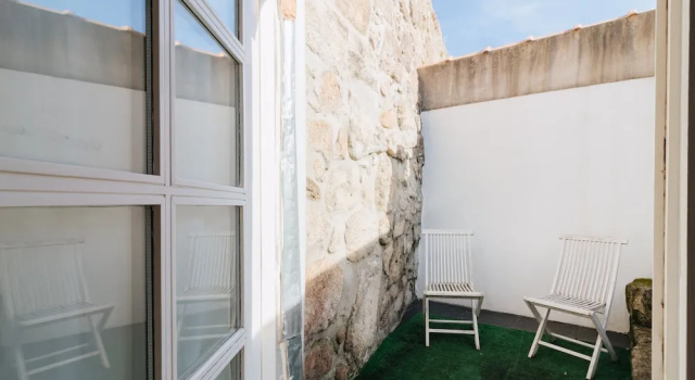 Кровать в общем номере (женский номер) Happy Porto Hostel