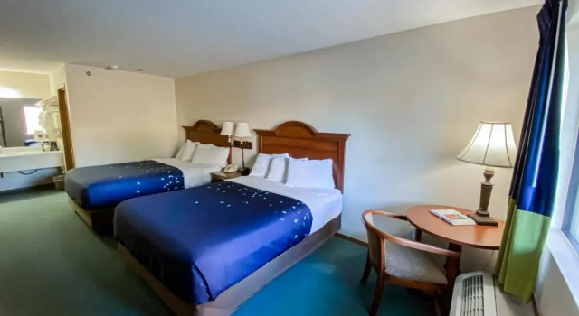 Четырёхместный номер Deluxe Green Gables Inn