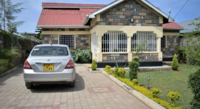 North Manor Nakuru, Rezervovat Hotel Hotely v Nakuru s parkováním, Parkování