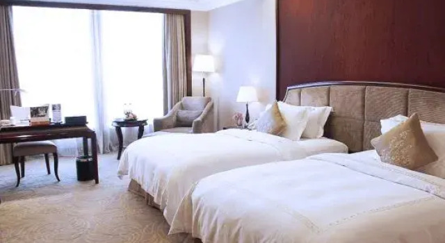 Номер Executive The Royal Marina Plaza Hotel Guangzhou
