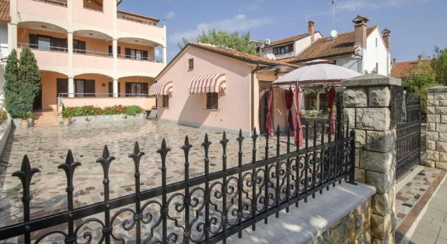 Apartments Folo, Забронировать Апартаменты/квартира Ровинь Rovinj Riviera, рядом с Частный пляж «Villas Rubin Resort»