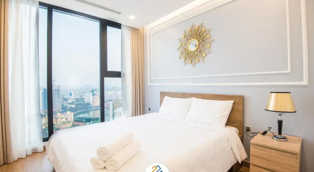 Luxury Apartment 3BR Vinhomes Metropolis, Забронировать Апартаменты/квартира Бадинь Ханой