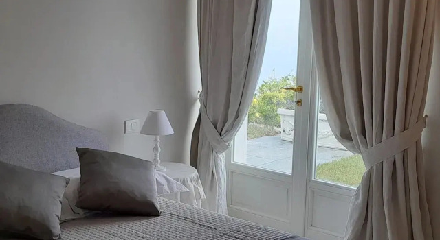 VILLA AGA, Buchen Sie Villa Noli Palmenriviera